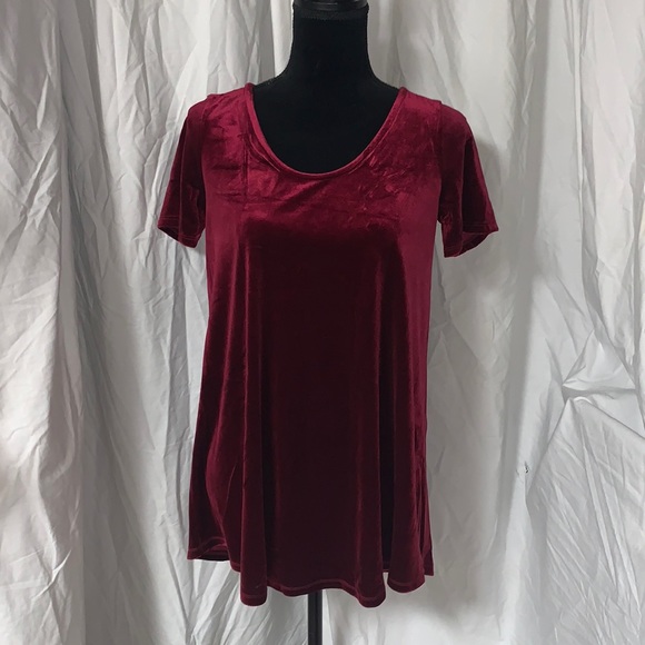NWT Agnes & Dora Velvet Everyday Tee - Picture 1 of 2
